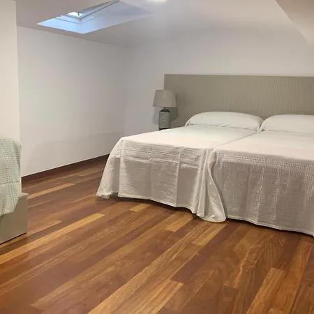 ヴィラ Villalola *